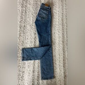 BKE Women’s NEW Andi Slim Fit, Mid-rise, Straight Leg Jeans, Size 26 x 32